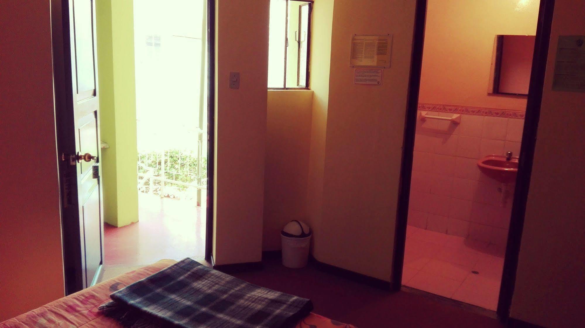 El Manzano Guest House Puno Eksteriør bilde